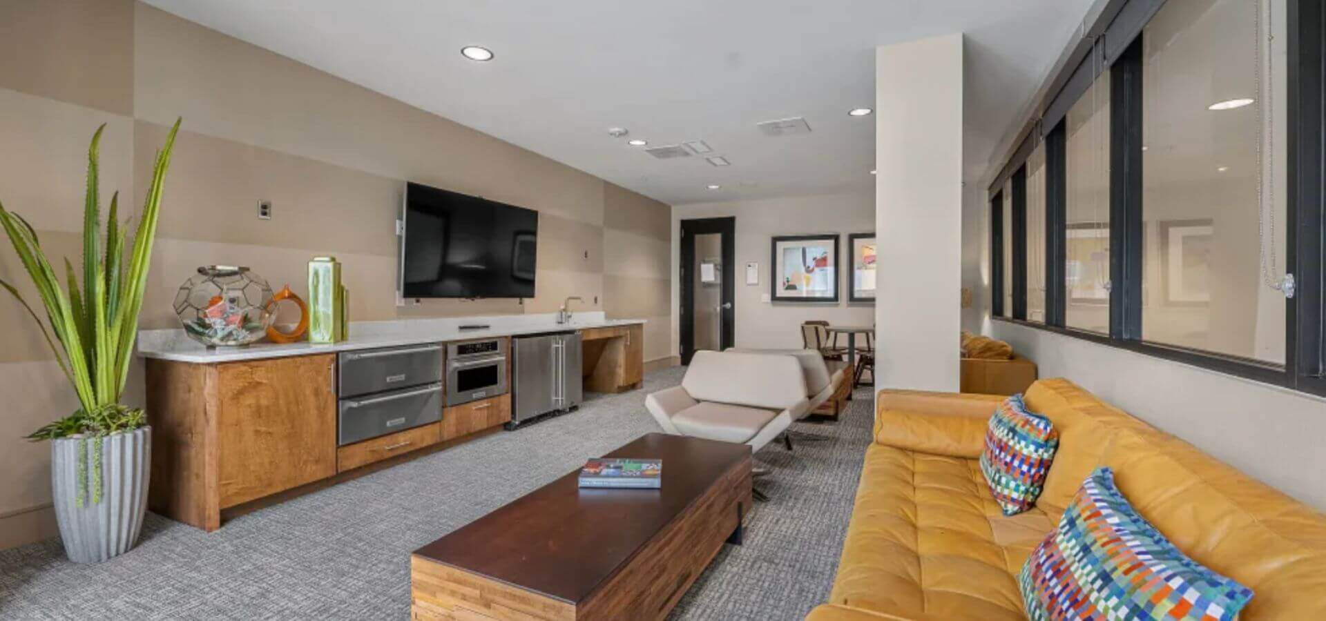 Marq Uptown, a Compass Furnished Apartments property