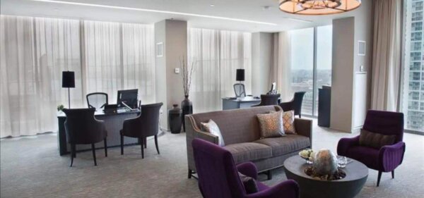 Business center lounge at Catalyst in downtown Chicago, a Compass Furnished Apartments property