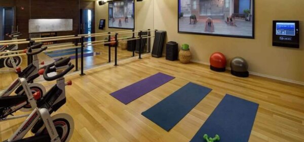 Fitness and yoga studio at Catalyst in downtown Chicago, a Compass Furnished Apartments property