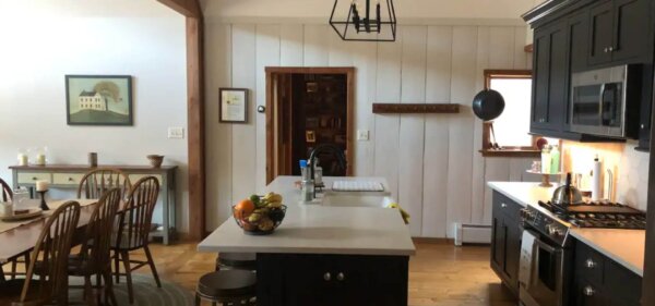Rustic Kitchen and Dining Space at 1292 Middletown – Compass Furnished Apartments