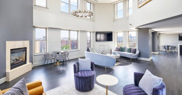 Modern resident lounge at Andover House by Compass Furnished Apartments