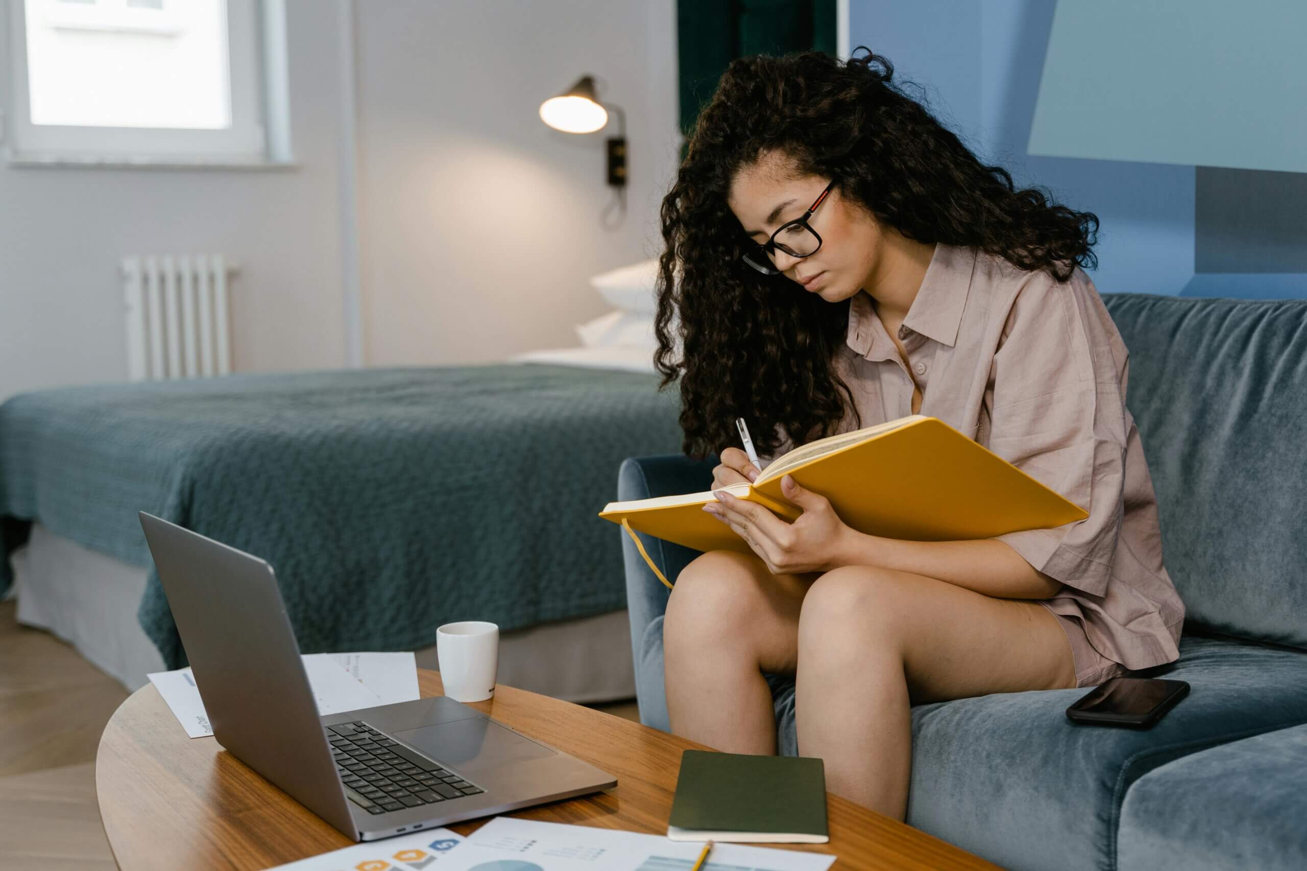 Here’s What To Look For in a Furnished Apartment For Business Travel